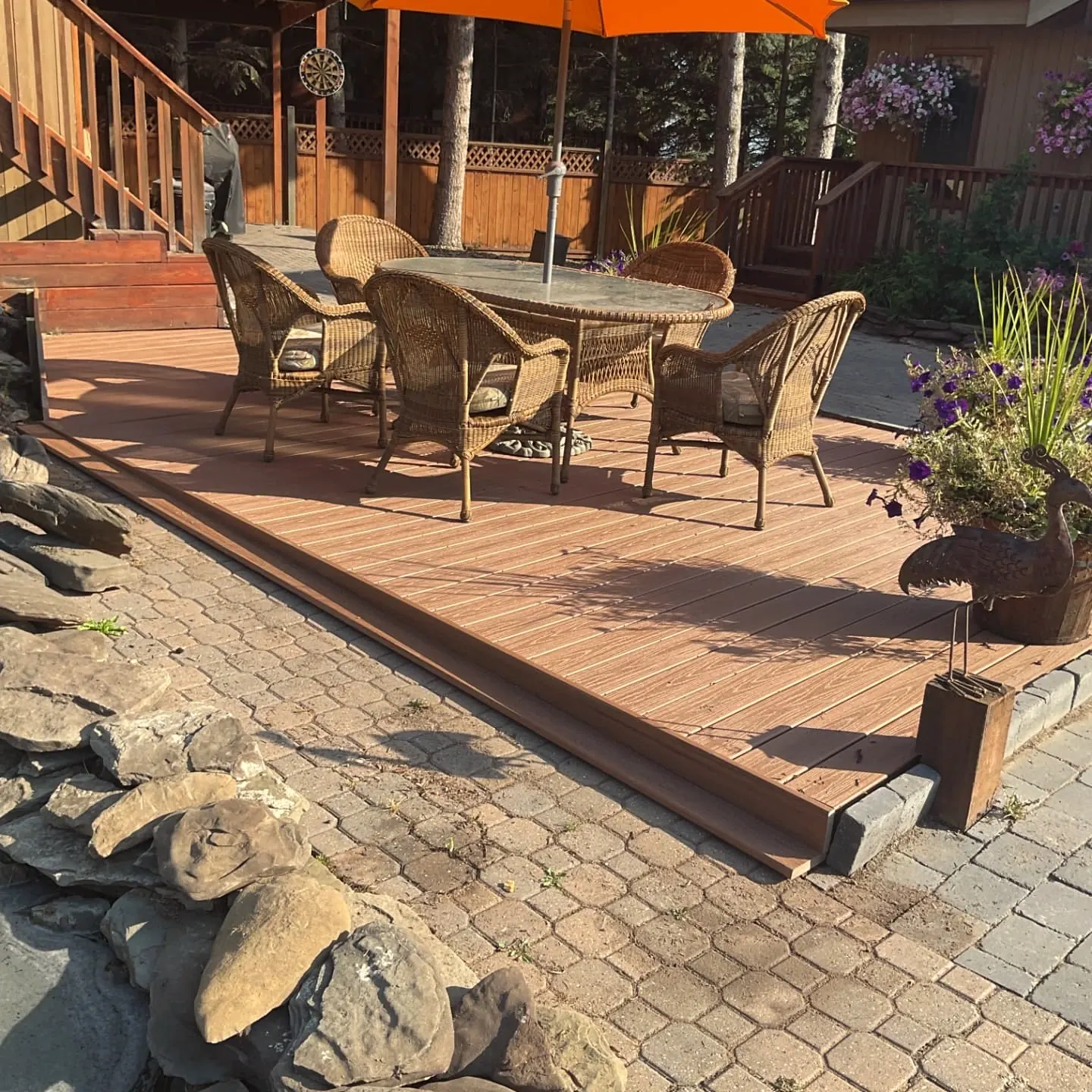 Composite deck edge meeting stone