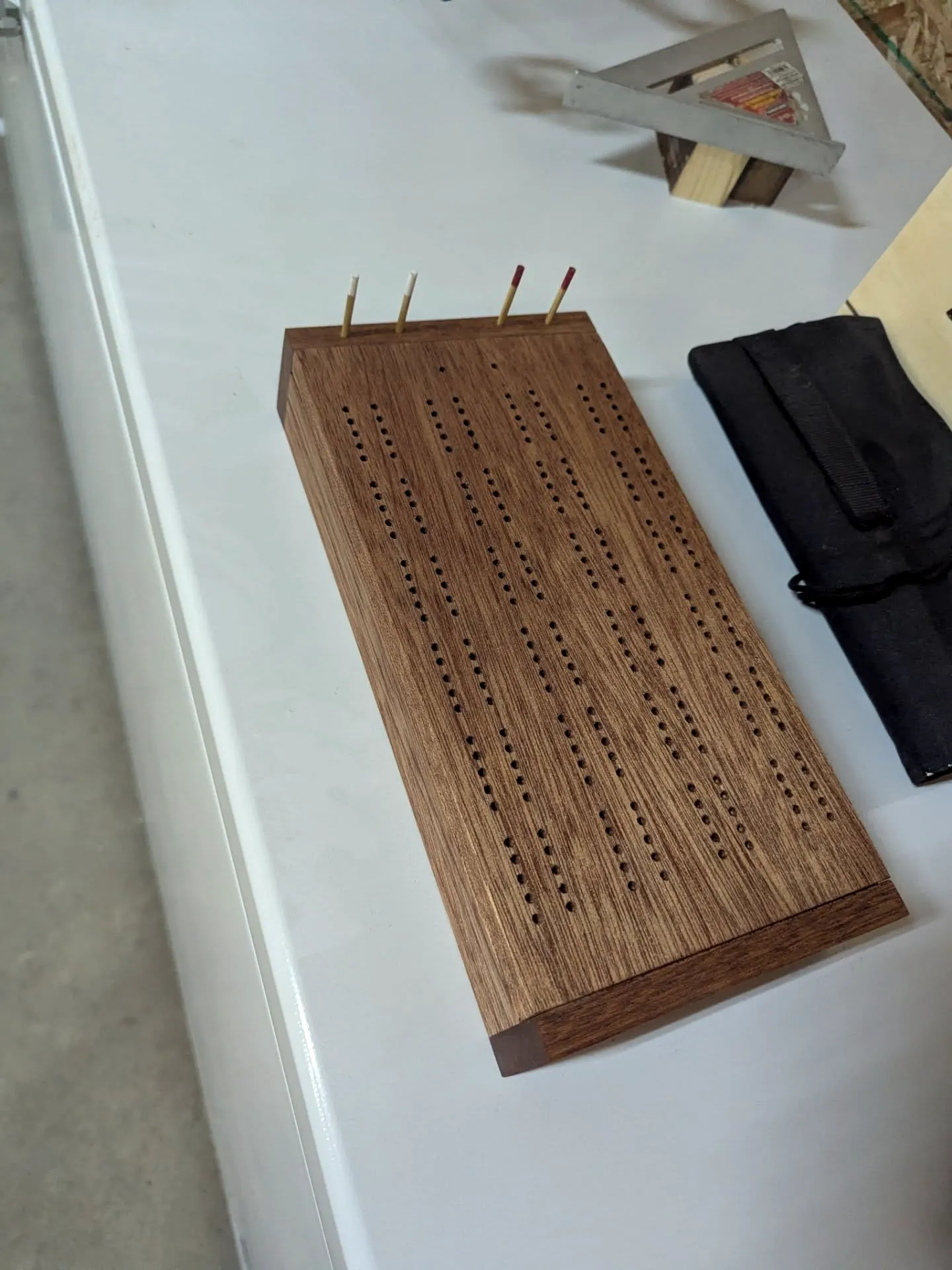 Wood cribbage board