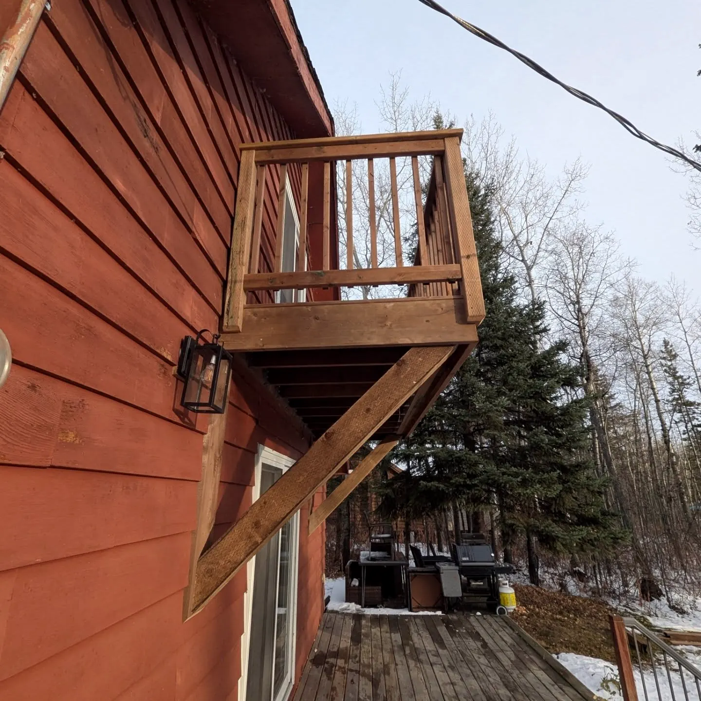 Balcony side view with spindle railing